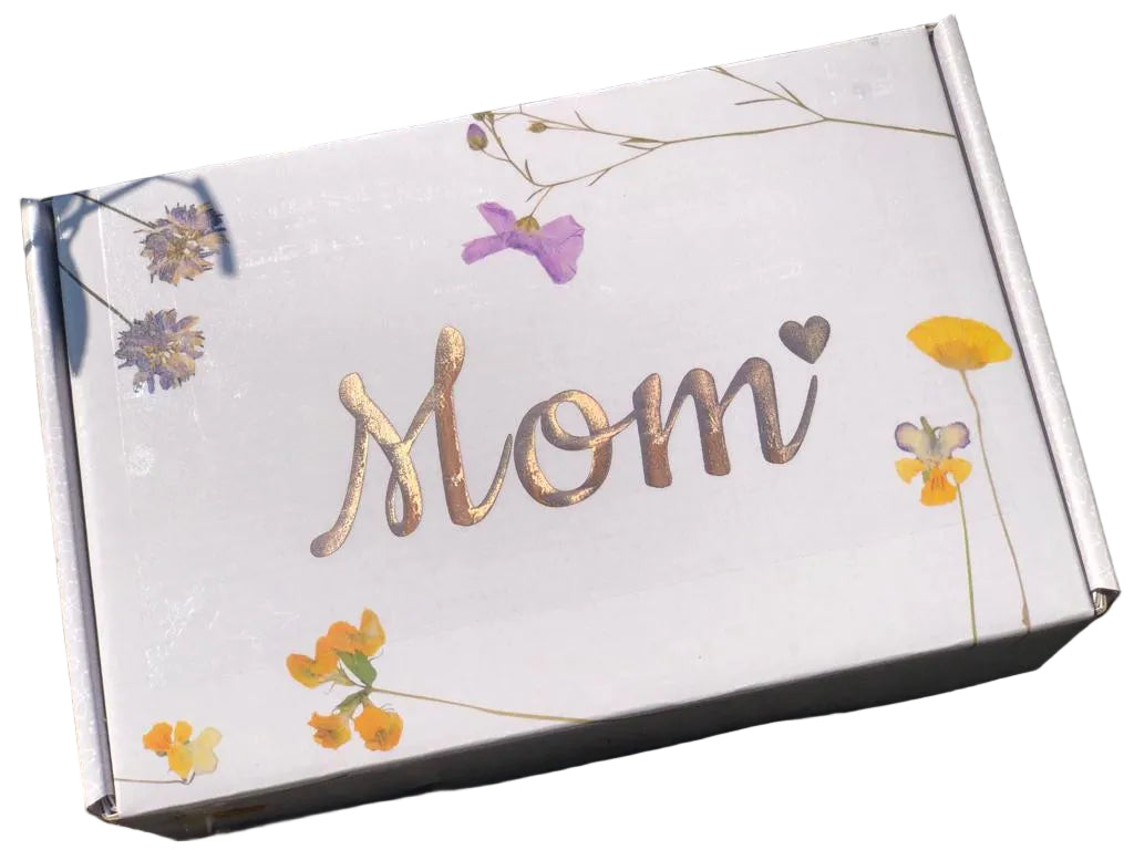 A Mother’s Day Ultimate Relaxation Spa Gift Box – All-Natural Lavender Retreat with Personalized Lid